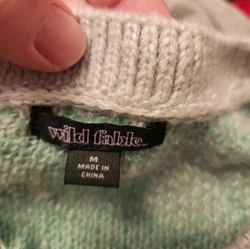 Cropped Cardigan - Picture 2 of 3